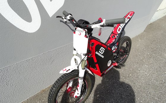 Gebrauchtmotorrad Oset 16.0 Racing - Bild 7 Gebrauchtmotorrad Oset 16.0 Racing - Bild 7