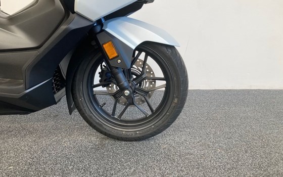 Neufahrzeug Honda Forza 350 - Bild 10 Neufahrzeug Honda Forza 350 - Bild 10