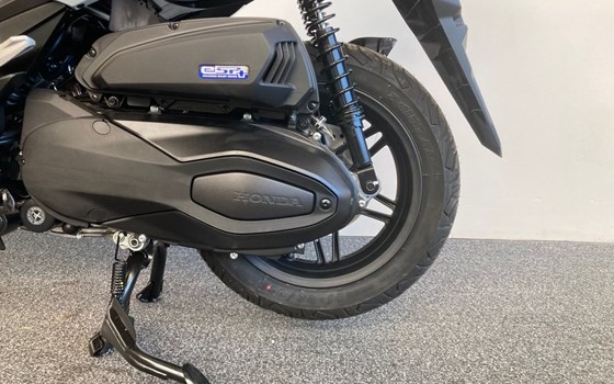 Neufahrzeug Honda Forza 350 - Bild 4 Neufahrzeug Honda Forza 350 - Bild 4
