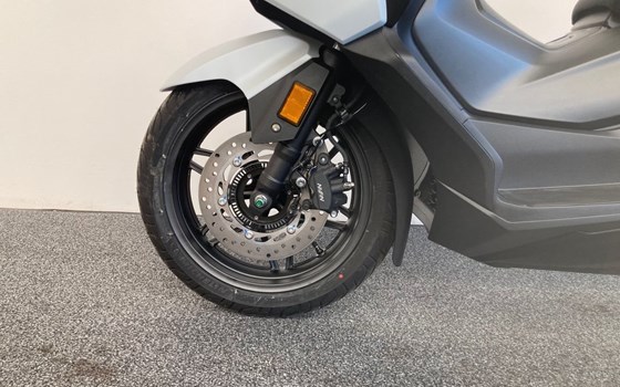 Neufahrzeug Honda Forza 350 - Bild 5 Neufahrzeug Honda Forza 350 - Bild 5