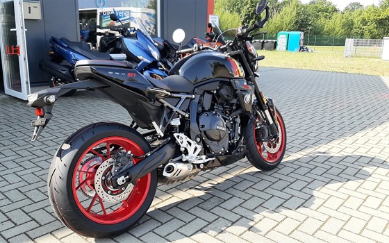 Neufahrzeug Suzuki GSX-8TT - Bild 6