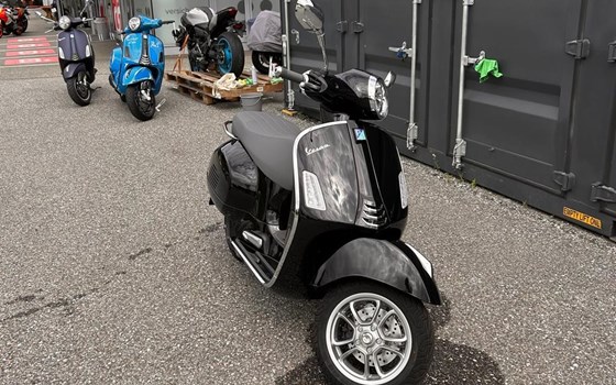 Neufahrzeug Vespa GTS 125 - Bild 10 Neufahrzeug Vespa GTS 125 - Bild 10