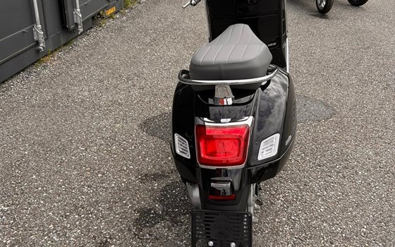 Neufahrzeug Vespa GTS 125 - Bild 9 Neufahrzeug Vespa GTS 125 - Bild 9