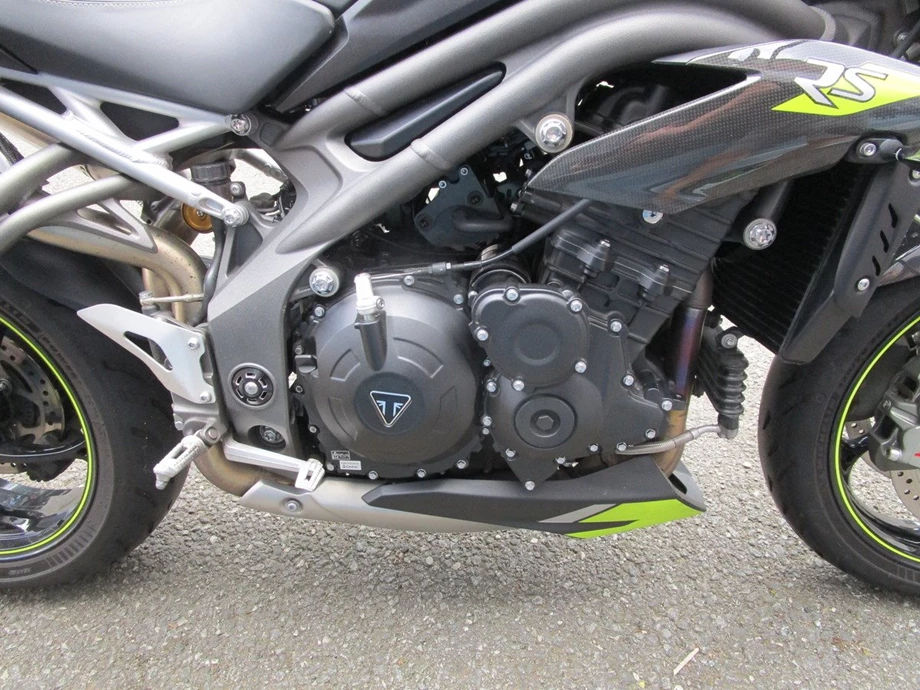 Angebot Triumph Speed Triple RS Bild 13: Angebot Triumph Speed Triple RS