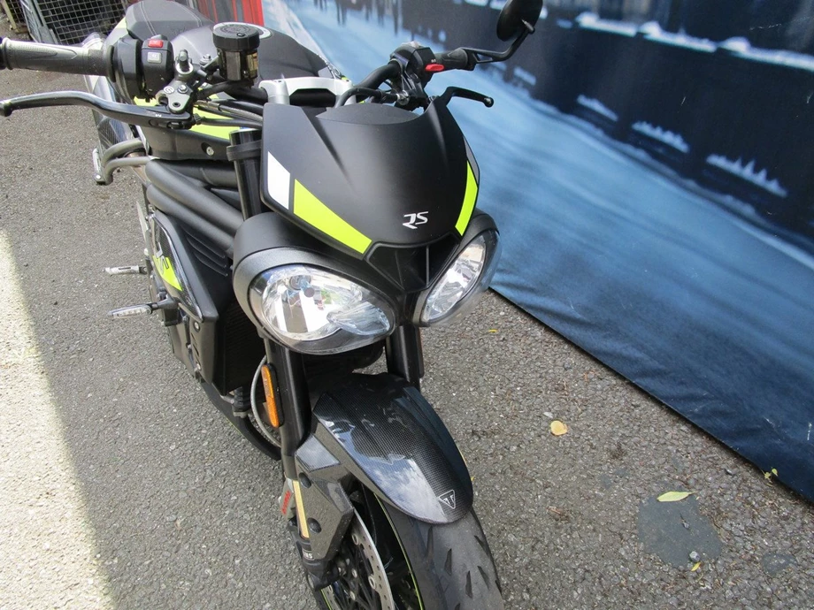 Angebot Triumph Speed Triple RS Bild 4: Angebot Triumph Speed Triple RS