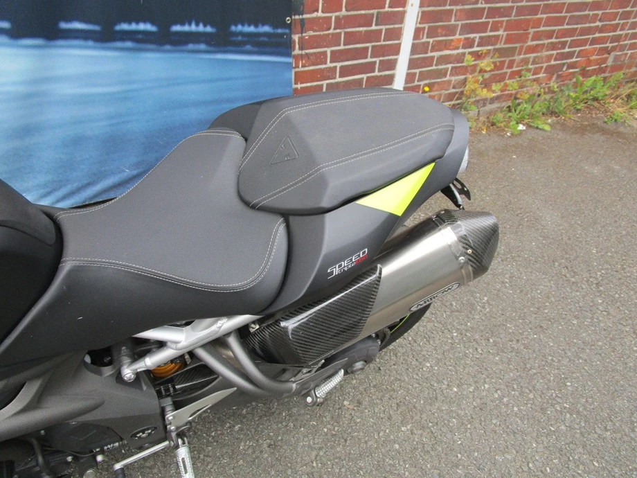 Angebot Triumph Speed Triple RS Bild 7: Angebot Triumph Speed Triple RS