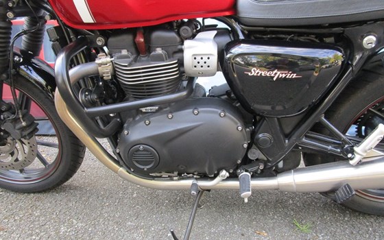 Gebrauchtmotorrad Triumph Street Twin - Bild 7