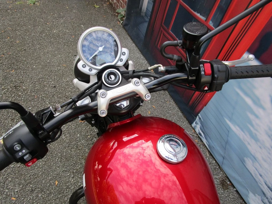 Angebot Triumph Street Twin Bild 8: Angebot Triumph Street Twin