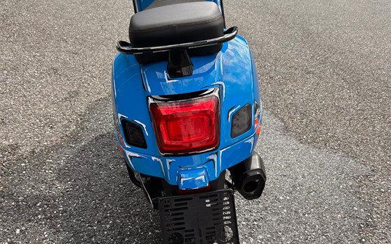 Gebrauchtmotorrad Vespa GTS 310 SuperSport - Bild 2 Gebrauchtmotorrad Vespa GTS 310 SuperSport - Bild 2