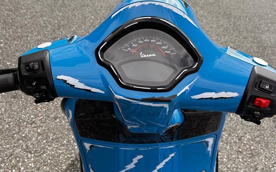 Gebrauchtmotorrad Vespa GTS 310 SuperSport - Bild 7 Gebrauchtmotorrad Vespa GTS 310 SuperSport - Bild 7