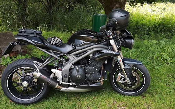 Gebrauchtmotorrad Triumph Speed Triple S - Bild 1 Gebrauchtmotorrad Triumph Speed Triple S - Bild 1