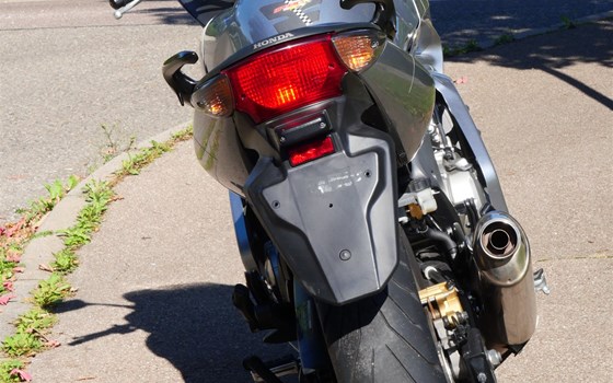 Gebrauchtmotorrad Honda CBF 600 - Bild 8