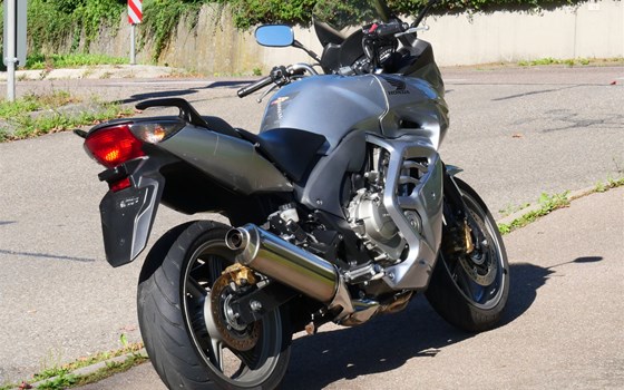 Gebrauchtmotorrad Honda CBF 600 - Bild 3