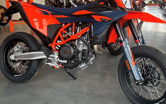 Neufahrzeug KTM 690 SMC R - Bild 20