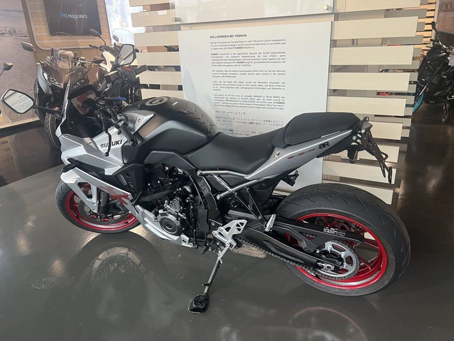Angebot Suzuki GSX-8R Bild 11: Angebot Suzuki GSX-8R