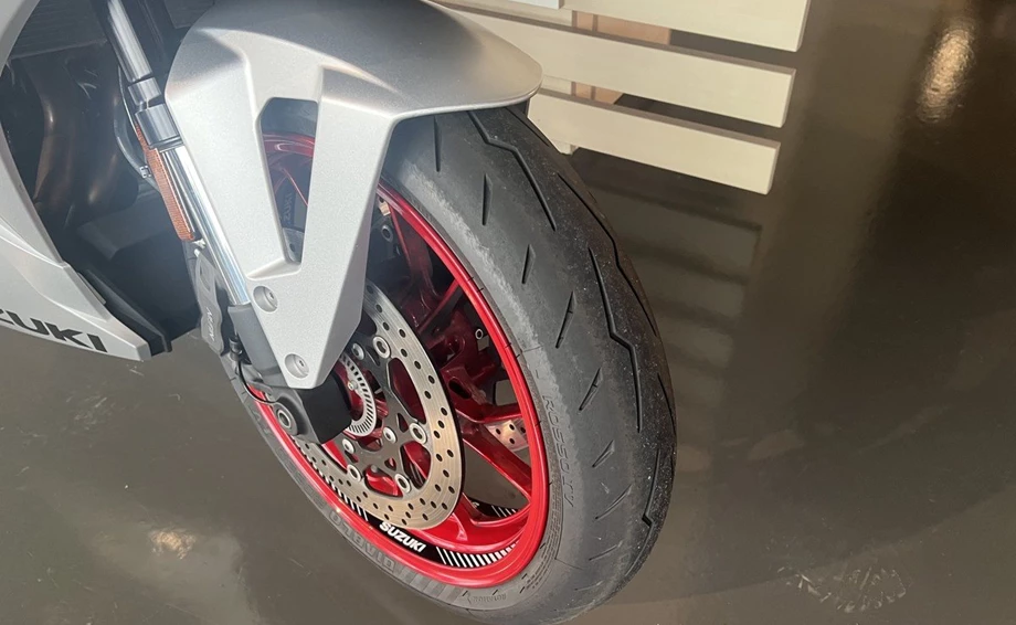 Angebot Suzuki GSX-8R Bild 5: Angebot Suzuki GSX-8R