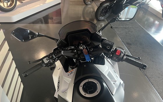 Gebrauchtmotorrad Suzuki GSX-8R - Bild 8