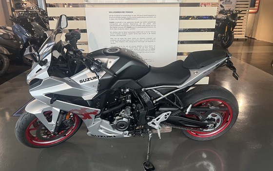 Gebrauchtmotorrad Suzuki GSX-8R - Bild 9