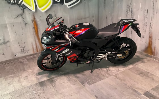 Gebrauchtmotorrad Aprilia RS 125 Replica - Bild 2