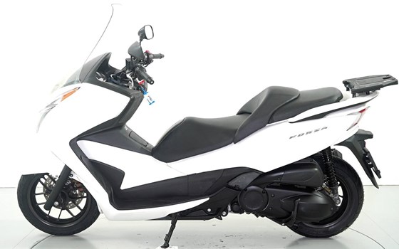 Motorrad Occasion Honda NSS 300 Forza - Bild 5