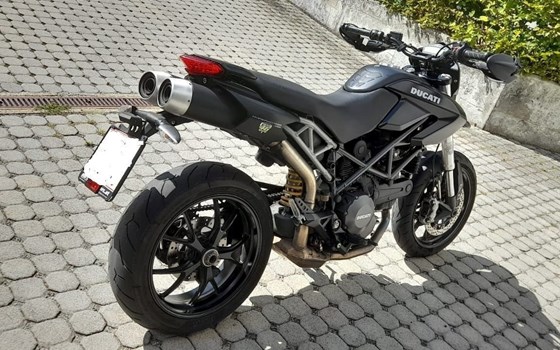 Gebrauchtmotorrad Ducati Hypermotard 796 - Bild 1 Gebrauchtmotorrad Ducati Hypermotard 796 - Bild 1