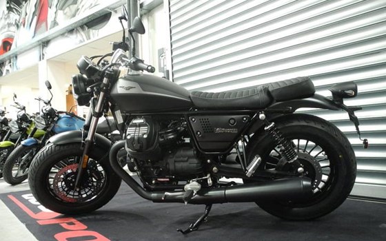 Neufahrzeug Moto Guzzi V9 Bobber - Bild 2