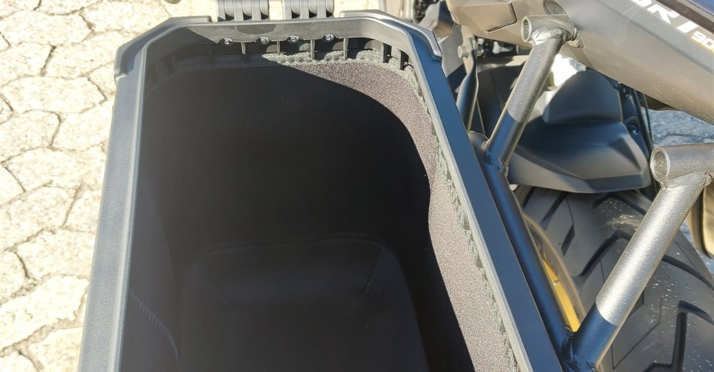 Zum Vergrößern bitte anklicken! Angebot QJ Motor SRT 900 SX