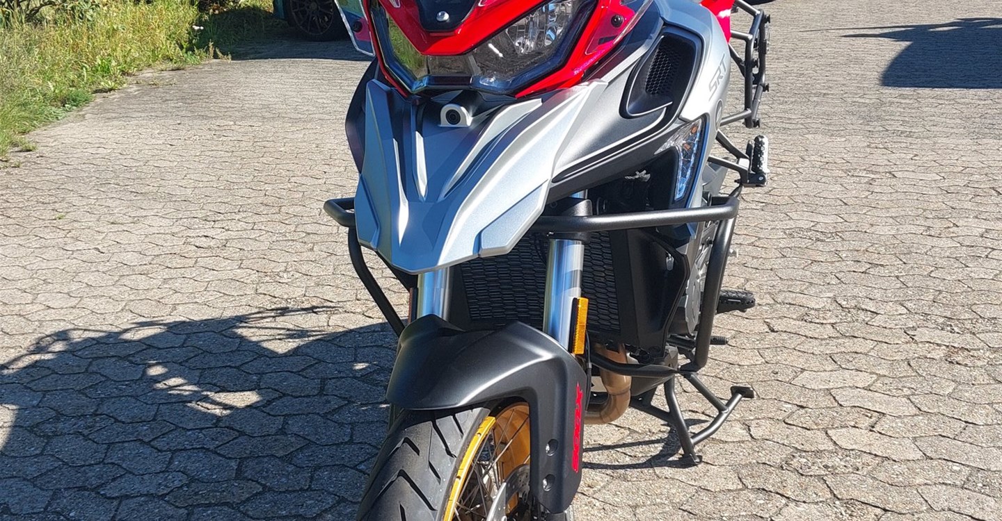 Zum Vergrößern bitte anklicken! Angebot QJ Motor SRT 900 SX