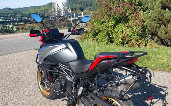 Neufahrzeug QJ Motor SRT 900 SX - Bild 9