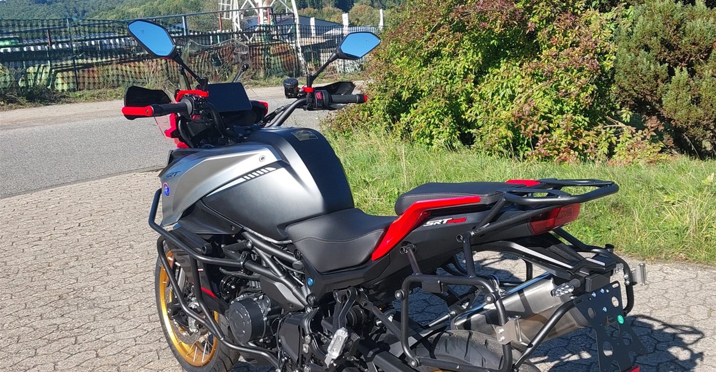 Zum Vergrößern bitte anklicken! Angebot QJ Motor SRT 900 SX