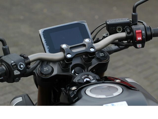 Offer Honda CB650R Bild 8: Offer Honda CB650R