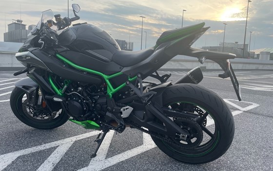 Gebrauchtmotorrad Kawasaki Z H2 SE - Bild 12 Gebrauchtmotorrad Kawasaki Z H2 SE - Bild 12
