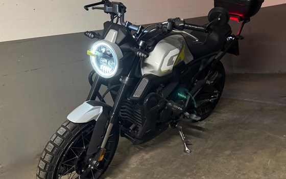 Gebrauchtmotorrad Zontes 125 GK - Bild 1 Gebrauchtmotorrad Zontes 125 GK - Bild 1