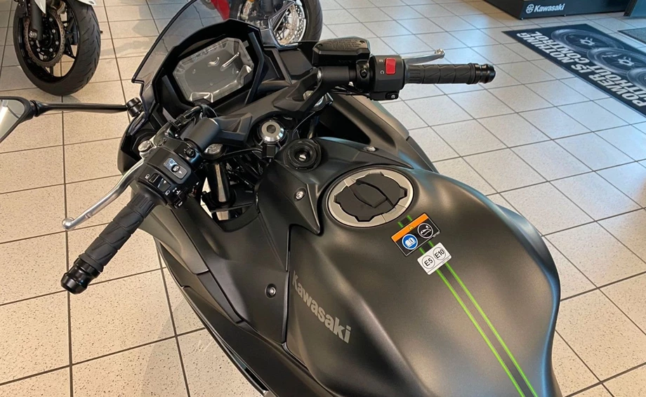 Angebot Kawasaki Ninja 650 Bild 3: Angebot Kawasaki Ninja 650