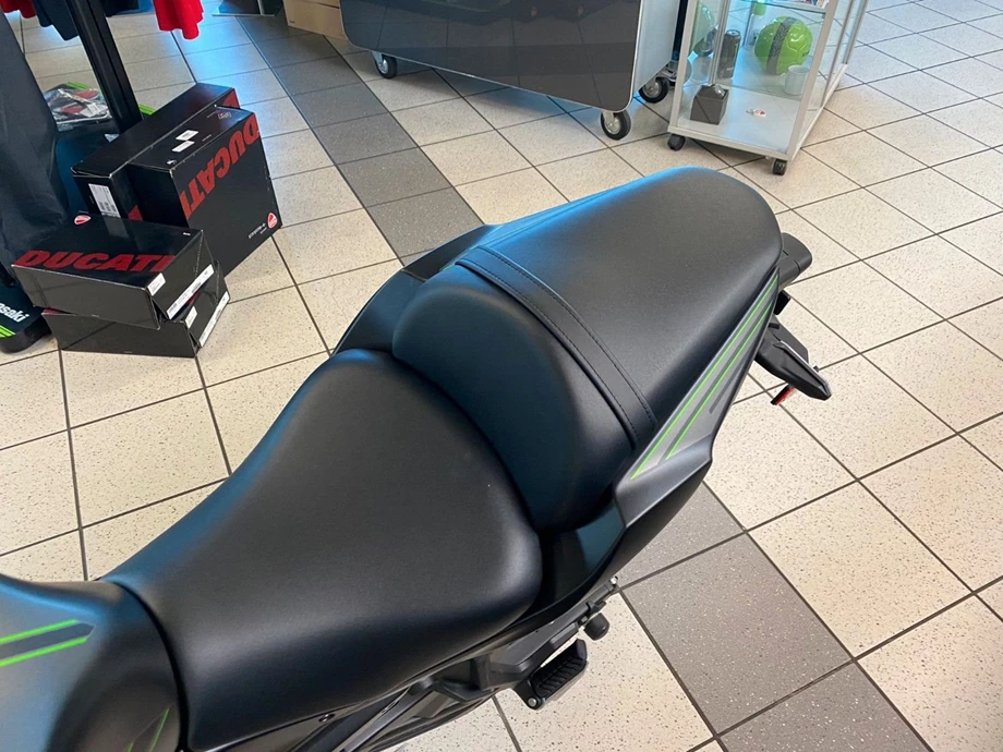 Angebot Kawasaki Ninja 650 Bild 4: Angebot Kawasaki Ninja 650