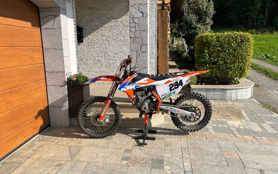 Gebrauchtmotorrad KTM 250 SX-F - Bild 2 Gebrauchtmotorrad KTM 250 SX-F - Bild 2