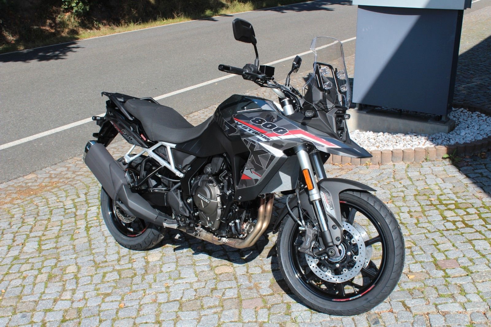 Suzuki V-Strom 800