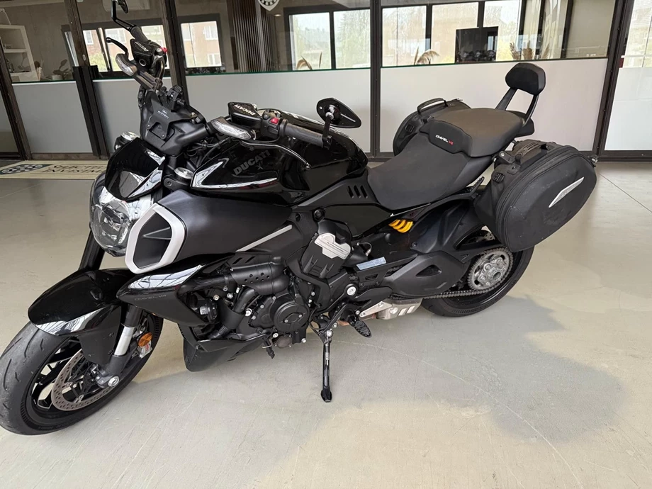 Angebot Ducati Diavel V4 Bild 4: Angebot Ducati Diavel V4