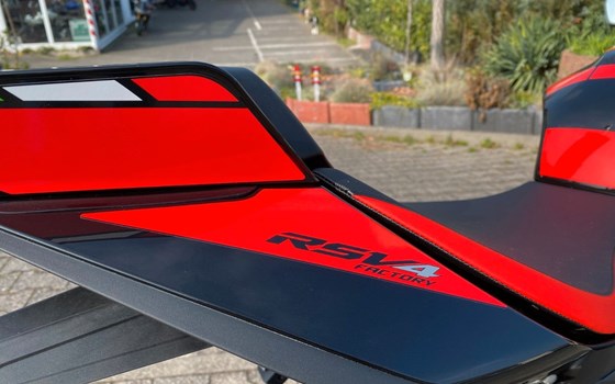 Gebrauchtmotorrad Aprilia RSV4 1100 Factory - Bild 11