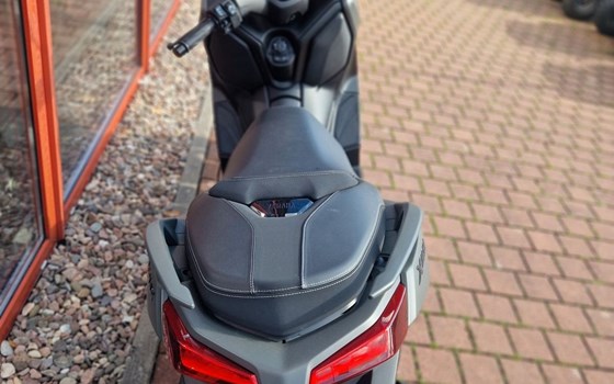 Gebrauchtmotorrad Yamaha XMAX 125 Tech MAX - Bild 4