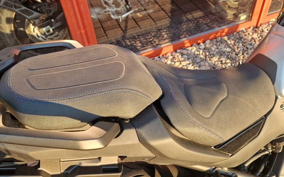 Gebrauchtmotorrad Yamaha Tracer 9 GT+ - Bild 12