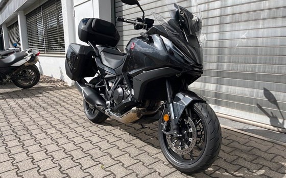 Gebrauchtmotorrad Honda NT1100 - Bild 2