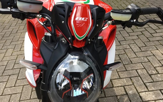 Gebrauchtmotorrad MV Agusta Dragster 800 RC SCS - Bild 18