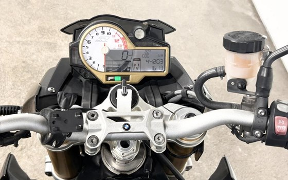 Gebrauchtmotorrad BMW S 1000 R - Bild 10