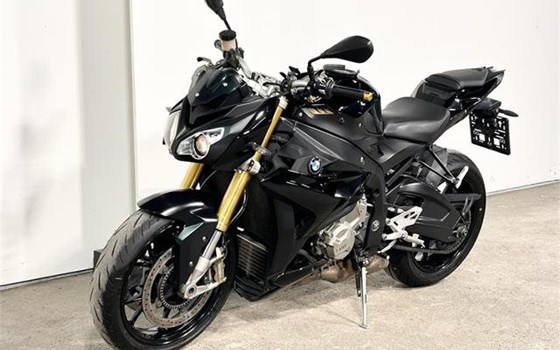 Gebrauchtmotorrad BMW S 1000 R - Bild 2 Gebrauchtmotorrad BMW S 1000 R - Bild 2