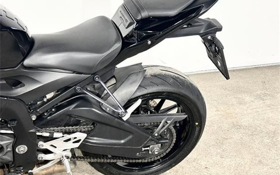 Gebrauchtmotorrad BMW S 1000 R - Bild 6 Gebrauchtmotorrad BMW S 1000 R - Bild 6