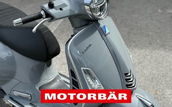 Gebrauchtmotorrad Vespa GTS 300 hpe Super Tech - Bild 4 Gebrauchtmotorrad Vespa GTS 300 hpe Super Tech - Bild 4