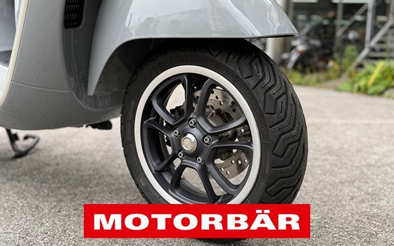 Gebrauchtmotorrad Vespa GTS 300 hpe Super Tech - Bild 6
