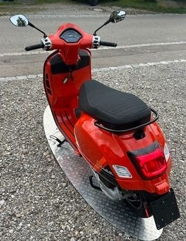 Gebrauchtmotorrad Vespa GTS 125 Super Sport - Bild 2