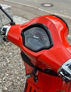 Gebrauchtmotorrad Vespa GTS 125 Super Sport - Bild 7